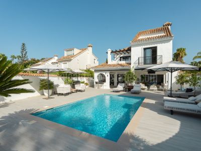 Villa in Parcelas del Golf, Marbella