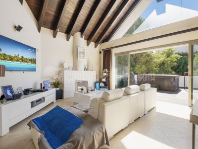 Duplex Penthouse in Los Flamingos, Benahavis