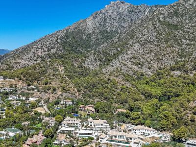 Plot in Cascada de Camojan, Marbella