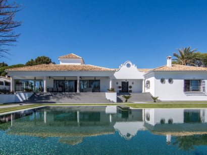 Villa a la venta en Marbella Golden Mile