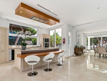 Villa à vendre dans Cabopino, Marbella Est
