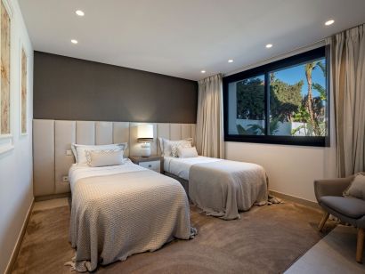Villa for sale in Nueva Andalucia, Marbella