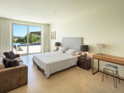 Villa for sale in Nueva Andalucia, Marbella