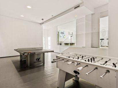 Villa for sale in La Alqueria, Benahavis