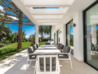 Villa for sale in Elviria, Marbella East