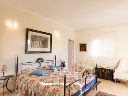 Villa for sale in Nueva Andalucia, Marbella