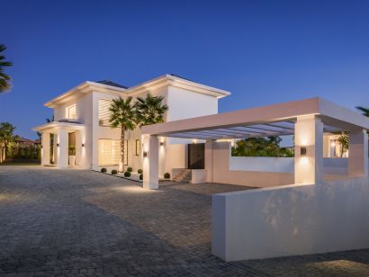 Villa for sale in La Alqueria, Benahavis
