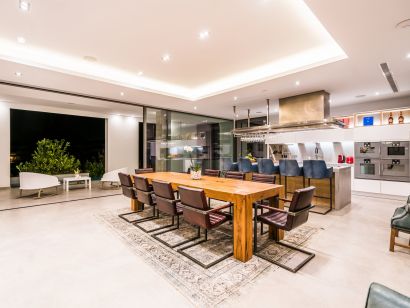 Villa for sale in Nueva Andalucia, Marbella