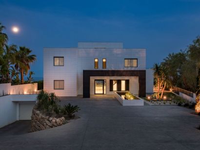 Villa for sale in La Quinta, Benahavis
