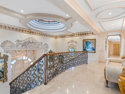 Villa for sale in Nagüeles, Marbella Golden Mile