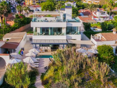 Villa for rent in El Rosario, Marbella East
