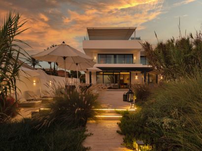 Villa for rent in El Rosario, Marbella East