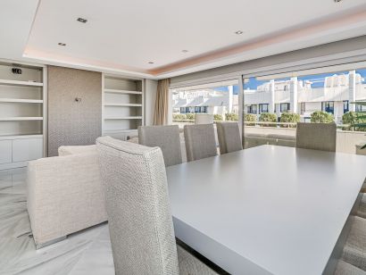 Apartamento a la venta en Beach Side Golden Mile, Marbella Golden Mile