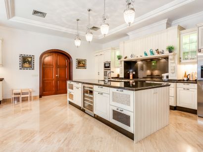 Villa for sale in Guadalmina Baja, San Pedro de Alcantara