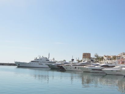 Penthouse for sale in Nueva Andalucia, Marbella