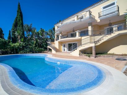 Villa for sale in La Quinta, Benahavis