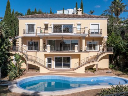 Villa for sale in La Quinta, Benahavis
