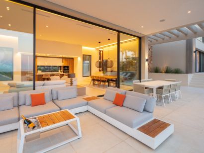 Villa a la venta en Nueva Andalucia, Marbella