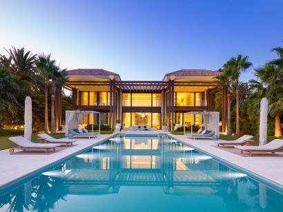 Villa for sale in Nueva Andalucia, Marbella