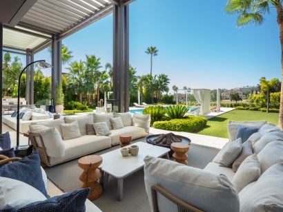 Villa for sale in Nueva Andalucia, Marbella