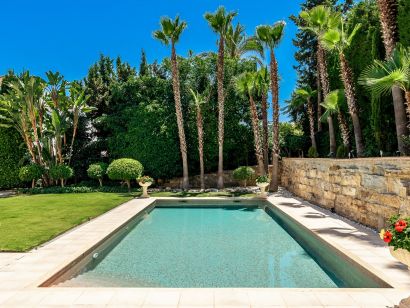Villa for sale in Nueva Andalucia, Marbella