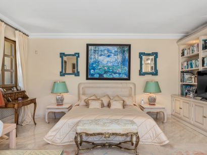 Villa for sale in Nueva Andalucia, Marbella