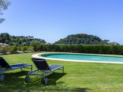 Villa for sale in La Zagaleta, Benahavis