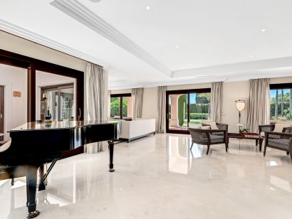 Villa for sale in Sierra Blanca, Marbella Golden Mile