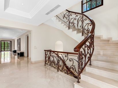 Villa for sale in Sierra Blanca, Marbella Golden Mile