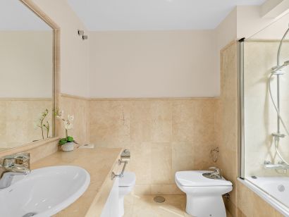 Penthouse for sale in Los Monteros, Marbella East