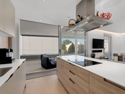 Apartamento a la venta en Nueva Andalucia, Marbella