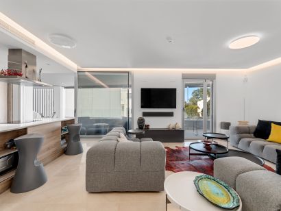 Apartamento a la venta en Nueva Andalucia, Marbella