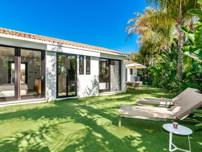 Villa for sale in Los Monteros, Marbella East