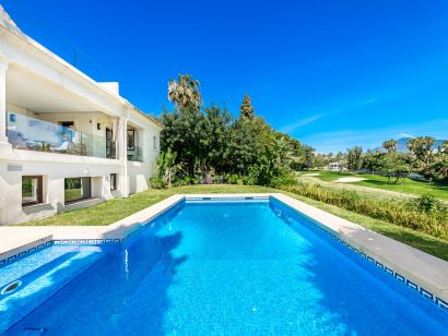Villa a la venta en Guadalmina Alta, San Pedro de Alcantara