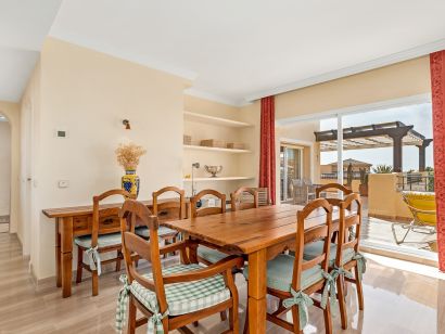 Penthouse for sale in Elviria, Marbella East