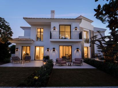 Villa for sale in Los Monteros, Marbella East