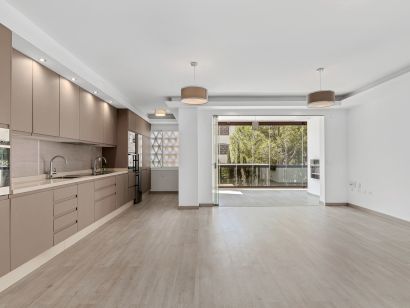 Apartment for sale in Elviria, Marbella East