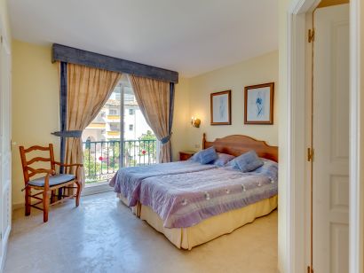Apartment for sale in Elviria, Marbella East