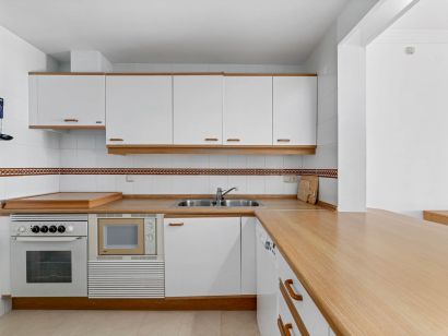 Apartment for sale in Los Arqueros, Benahavis
