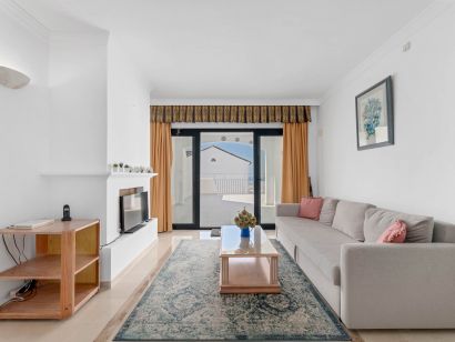 Apartment for sale in Los Arqueros, Benahavis