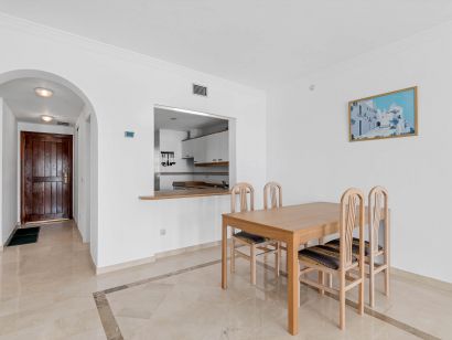Apartment for sale in Los Arqueros, Benahavis