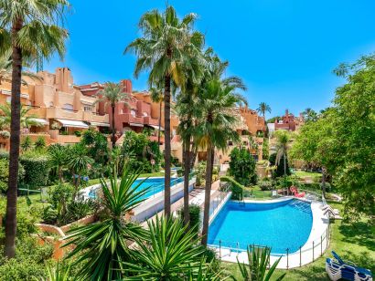 Town House for sale in Nueva Andalucia, Marbella