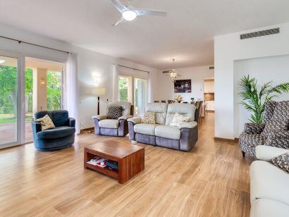 Villa zu verkaufen in El Rosario, Marbella Ost