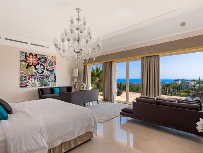 Villa for rent in Marbella Hill Club, Marbella Golden Mile