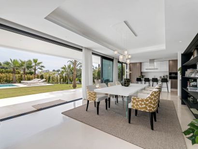 Villa for sale in Nueva Andalucia, Marbella
