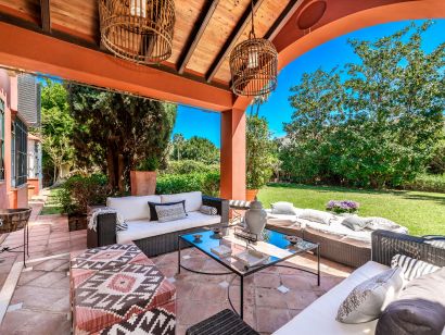 Villa for sale in Guadalmina Baja, San Pedro de Alcantara
