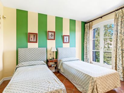 Villa for sale in Guadalmina Baja, San Pedro de Alcantara