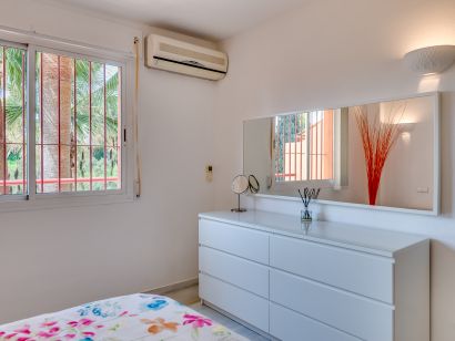 Apartment for sale in Cabopino, Marbella East