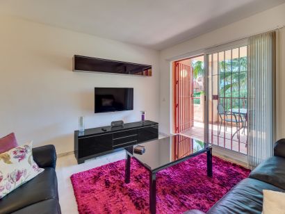 Apartment for sale in Cabopino, Marbella East