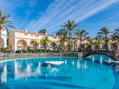 Reihenhaus zu verkaufen in Bahia de Marbella, Marbella Ost